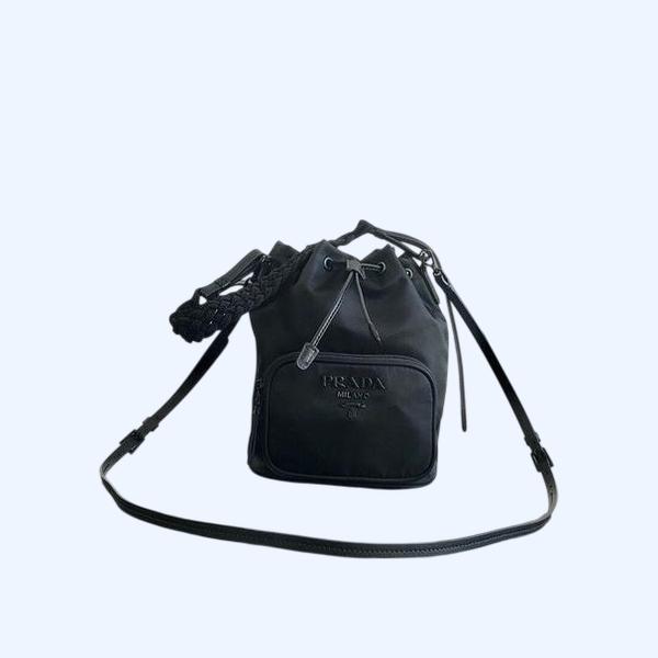프라다 한정판 버킷백 1BH038