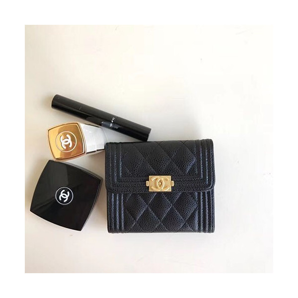 샤넬 LEBOY 지갑 케비어 금장 AS5040