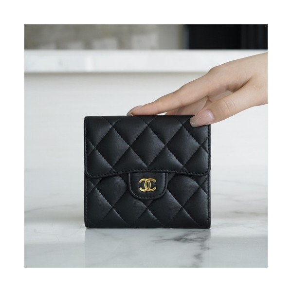 샤넬 클래식 체인 카드지갑 램스킨 금장 AP0238