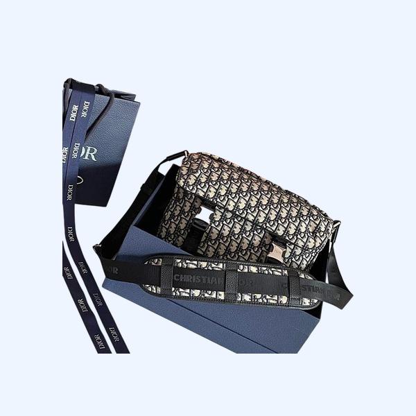 디올 CD 익스플로러 메신저 백