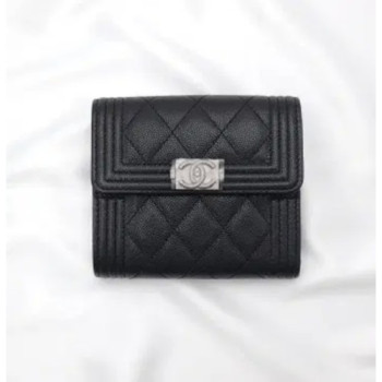 샤넬 보이 똑딱이 캐비어 반지갑 은장 미니