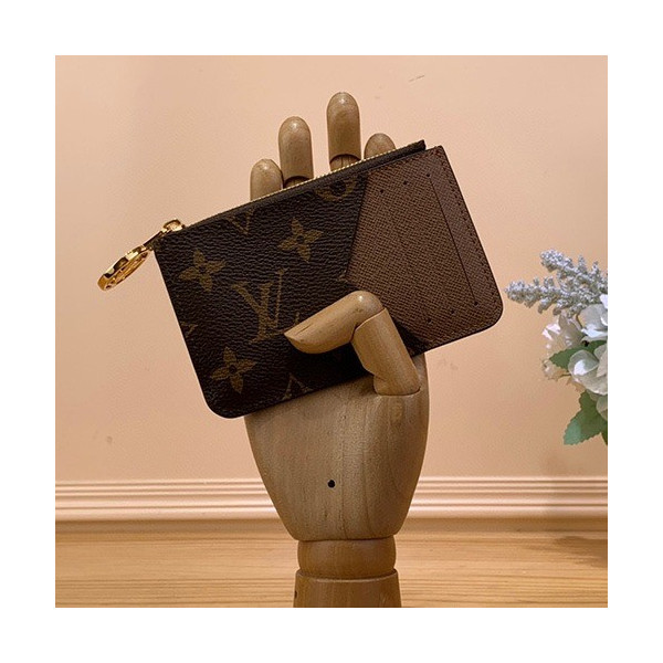 루이비통 지갑 M81880