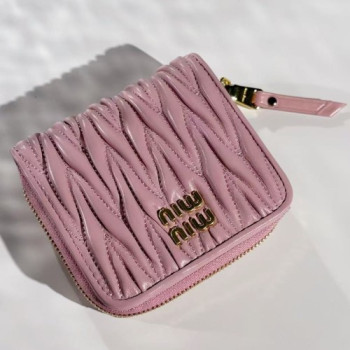 미우미우 마테라쎄 나파 가죽 동전 지갑