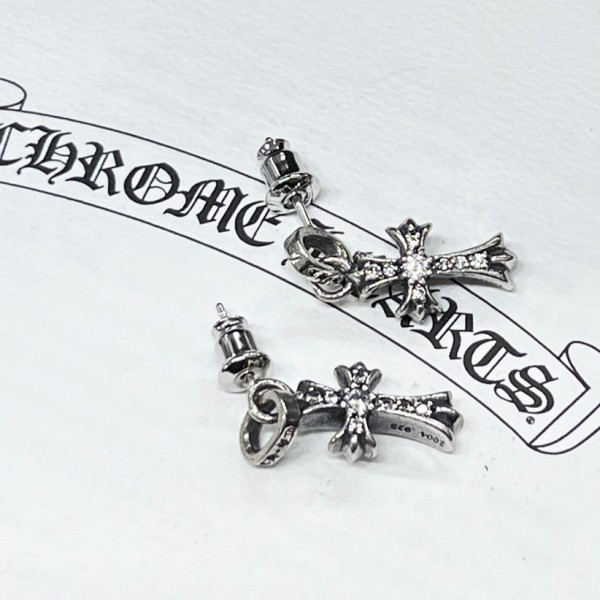 크롬하츠 PLUS 다이아 크로스 참 페이퍼라인 귀걸이