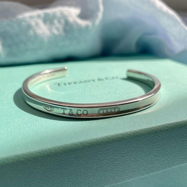 티파니앤코 1837 내로우 뱅글 팔찌 2SIZE QB팩토리