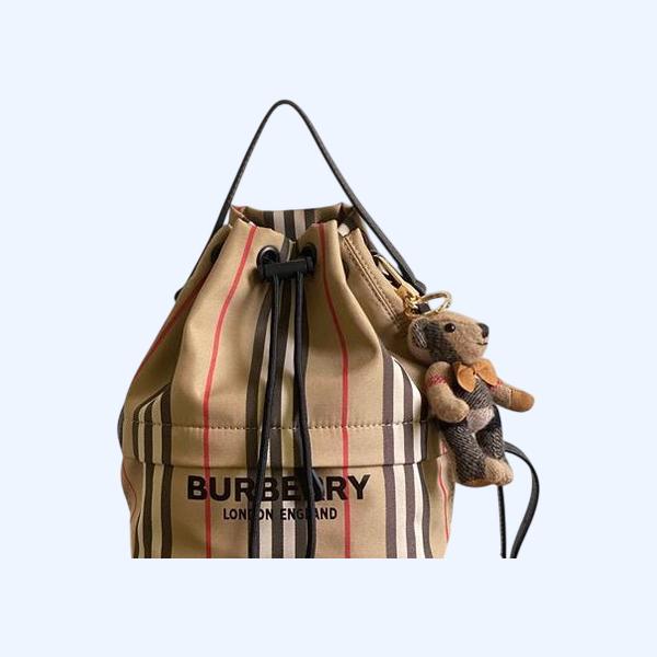 버버리 포이베 드로스트링 버킷백