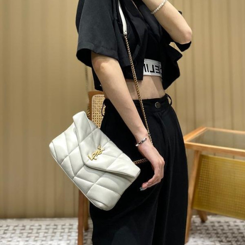 입생로랑 루루 푸퍼 토이백