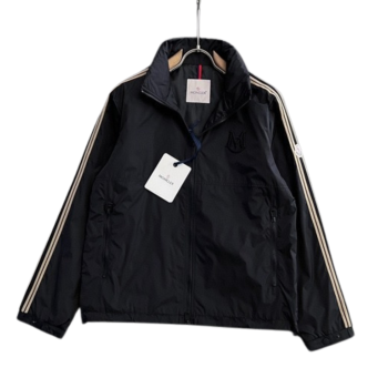 [ 몽클레르 ] 후드 바람막이 자켓