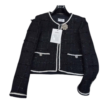 [ 샤넬 ] 단독 맞춤 원단 블랙 자켓