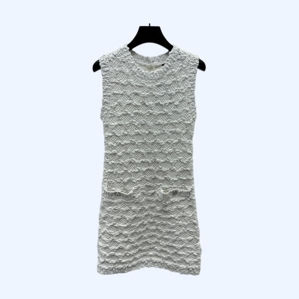 [ 샤넬 ] 25ss 입체 후크 니트 나시 원피스