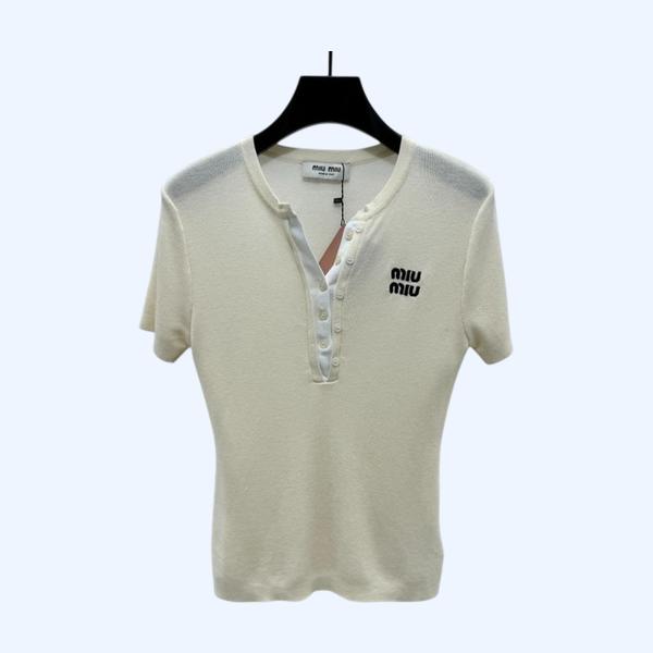 [ 미우미우 ] 25ss 자수 레터링 니트