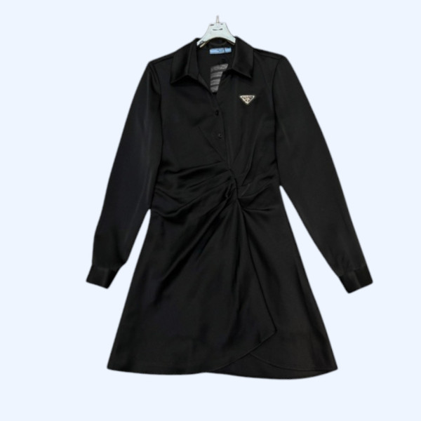 [ Prada ] 프라다 브이넥 카라 원피스