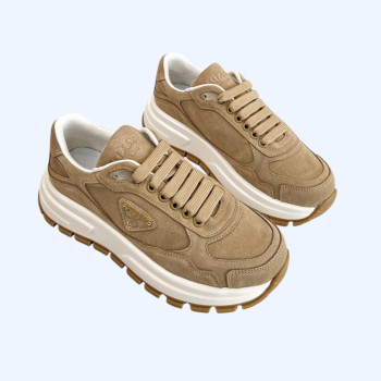 [ 프라다 ] prax 01 스웨이드 스니커즈