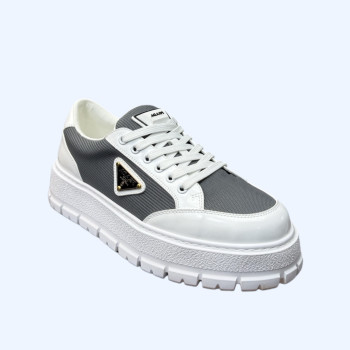 [ Prada ] 프라다 플랫폼 스니커즈