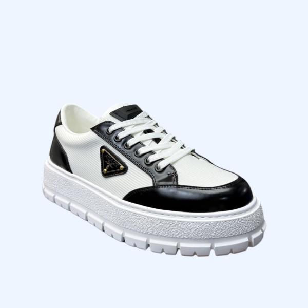 [ Prada ] 프라다 플랫폼 스니커즈