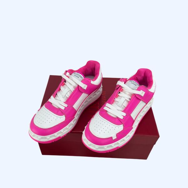 [ Valentino ] 발렌티노 프리도트 로우탑 스니커즈