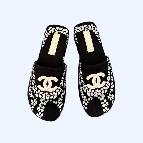 [ Chanel ] 샤넬 프린팅 통굽 슬라이드