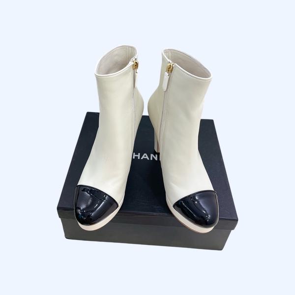 [ Chanel ] 샤넬 가죽 앵클 부츠