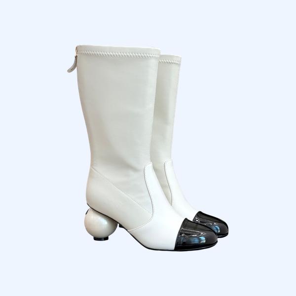 [ Chanel ] 샤넬 CC 진주 굽 부츠