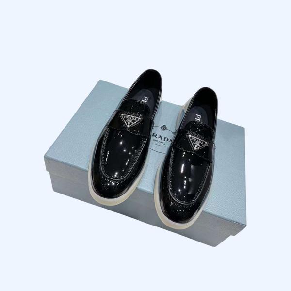 [Prada] 프라다 가죽 로퍼