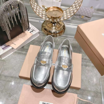 [Miu Miu] 미우미우 페이턴트 가죽 페니 로퍼