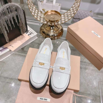 [Miu Miu] 미우미우 페이턴트 가죽 페니 로퍼