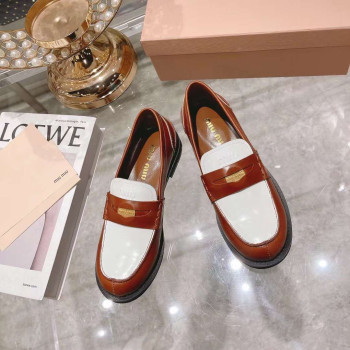 [Miu Miu] 미우미우 페이턴트 가죽 페니 로퍼