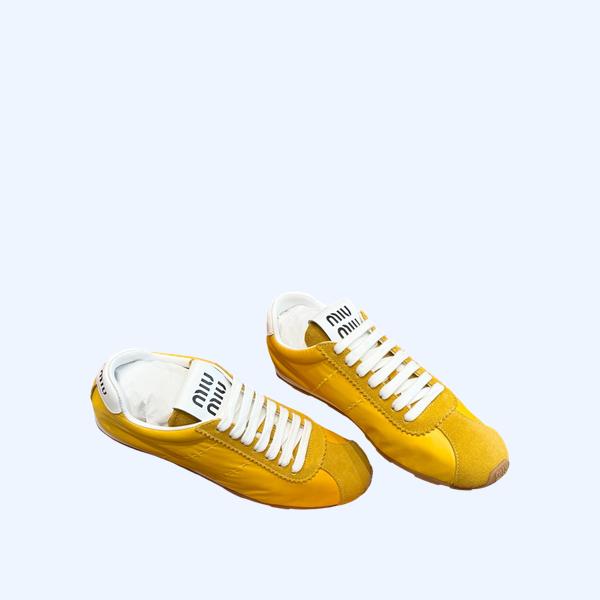 [ 미우미우 ] 플룸 스웨이드 스니커즈