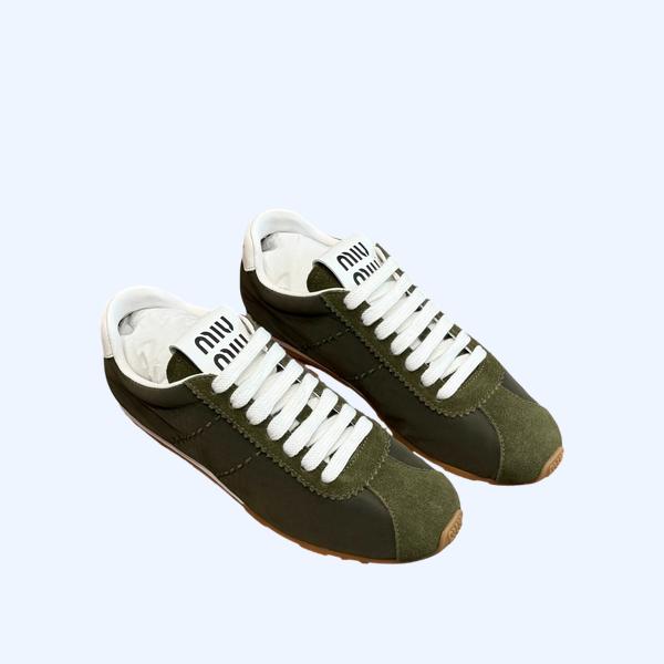 [ 미우미우 ] 플룸 스웨이드 스니커즈