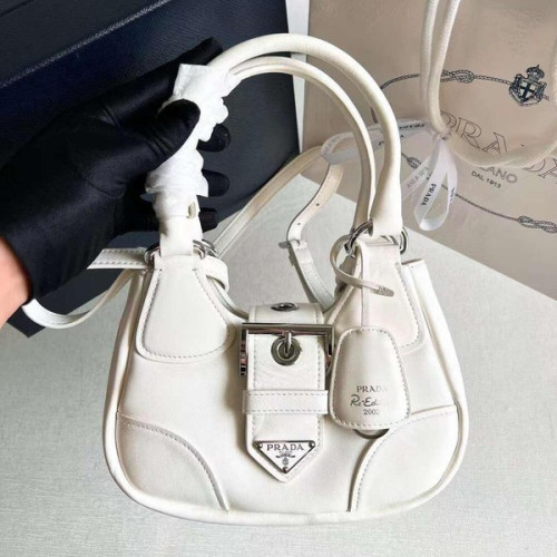 [Prada] 프라다 문 나파 가죽 백