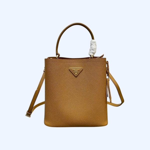 [ Prada ] 프라다 파니에 사피아노 가죽 백