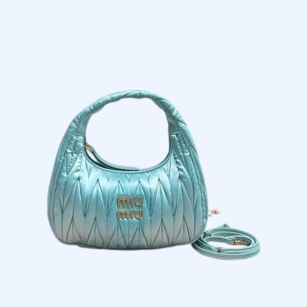 [ 미우미우 ] 완더 마테라쎄 새틴 미니 호보백
