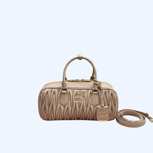 [ 미우미우 ] 마틀라세 레더 탑 핸들 백 롱스몰