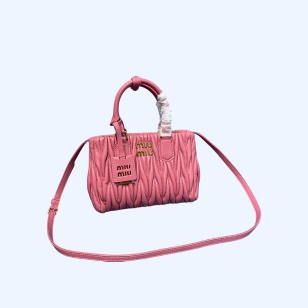 [ 미우미우 ] 마테라쎄 나파 가죽 핸드백