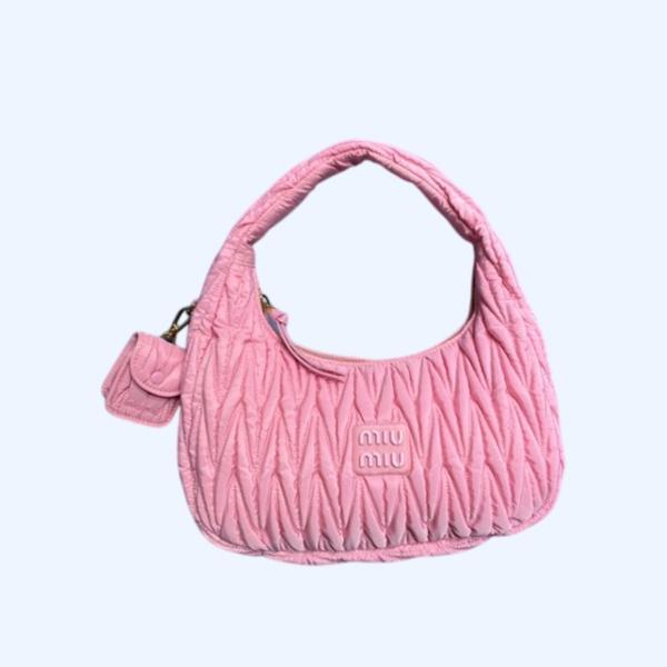 [ 미우미우 ] 마테라쎄 나파 가죽 호보백