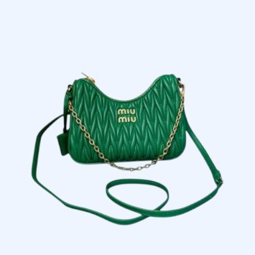 [ 미우미우 ] 나파레더 체인 호보백