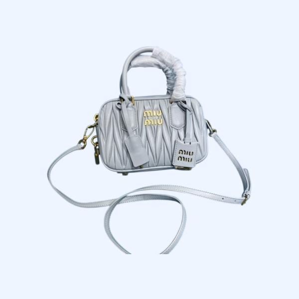 [ 미우미우 ] 마테라쎄 나파 탑 핸들 백