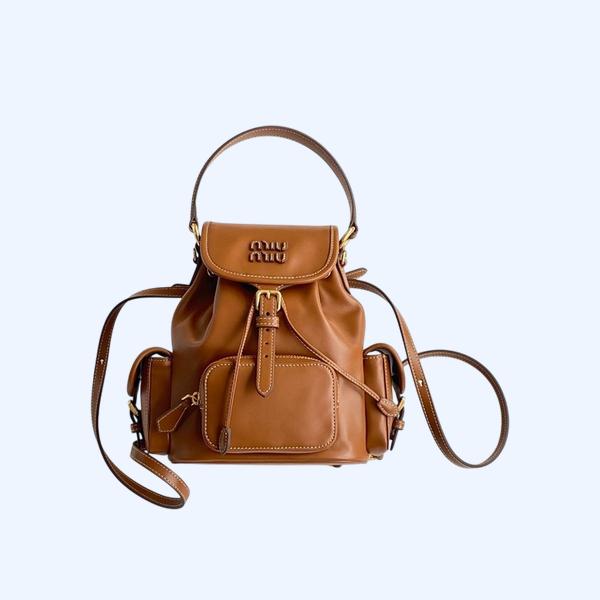 [ 미우미우 ] 25ss 가죽 백 팩