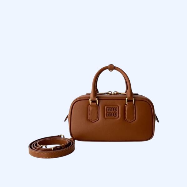 [ 미우미우 ] 아르카디 가죽 스몰 백