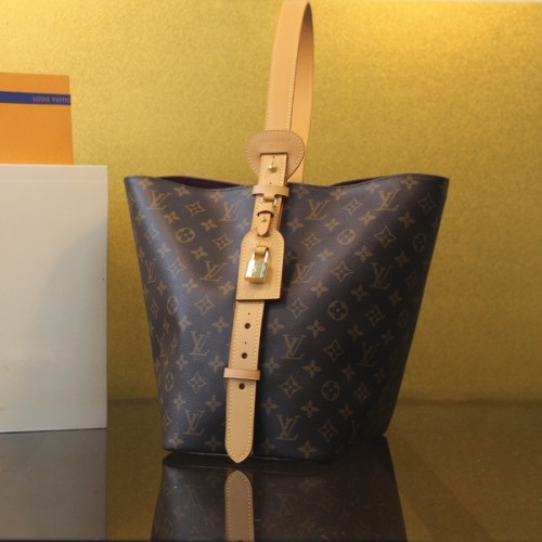 [ LV ] 올 인 GM 모노그램