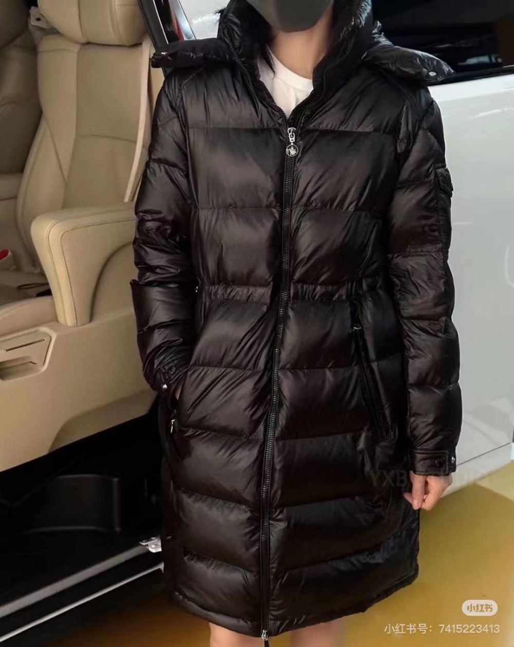 패딩 모델 착용 이미지-S3L21