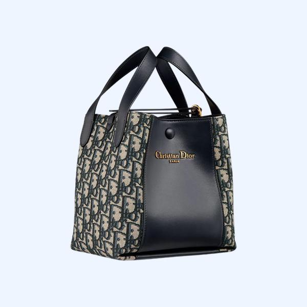 Signature 스몰 버킷백