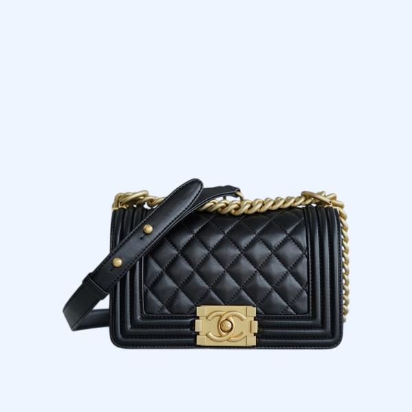 샤넬 보이백 스몰 블랙 금장 램스킨