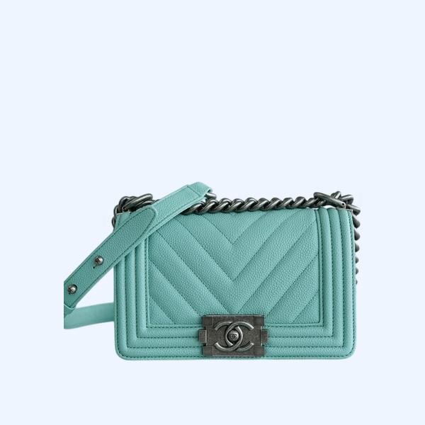 샤넬 보이백 스몰 티파니 블루 은장 캐비어