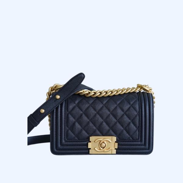 샤넬 보이백 스몰 다크 블루 금장 캐비어