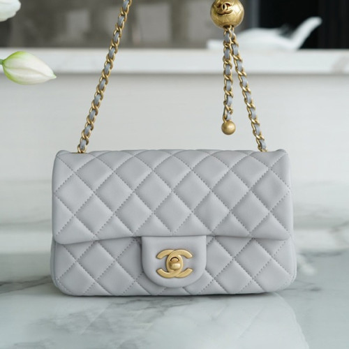 샤넬 클래식 골드볼 플랩백 미니 