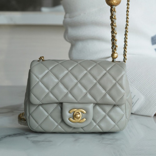 샤넬 쁘띠삭 골드볼 플랩백 뉴미니 