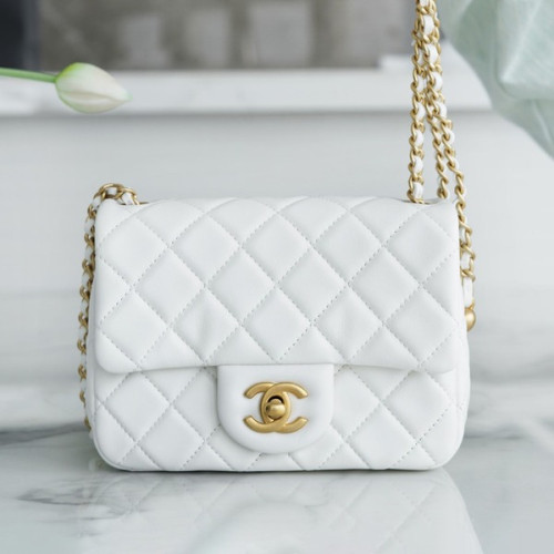 샤넬 쁘띠삭 골드볼 플랩백 뉴미니 