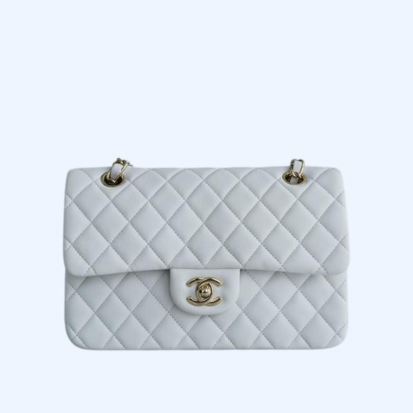 샤넬 클래식 스몰 화이트 금장 램스킨