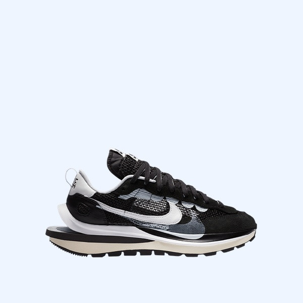 나이키 x 사카이 베이퍼와플 블랙 화이트